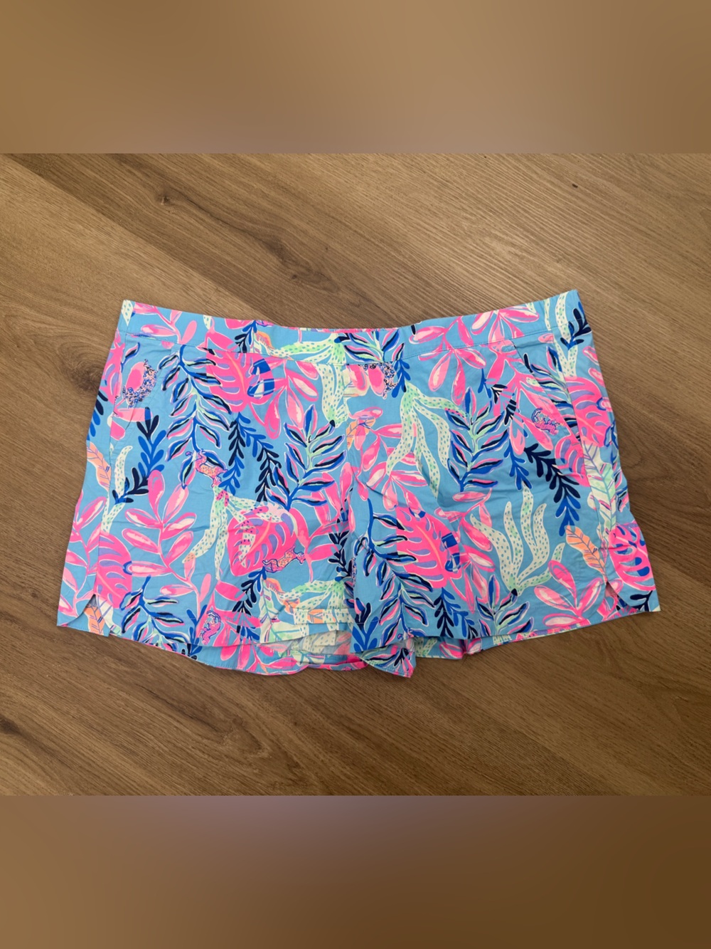 Lilly Pulitzer Ocean View Shorts XL